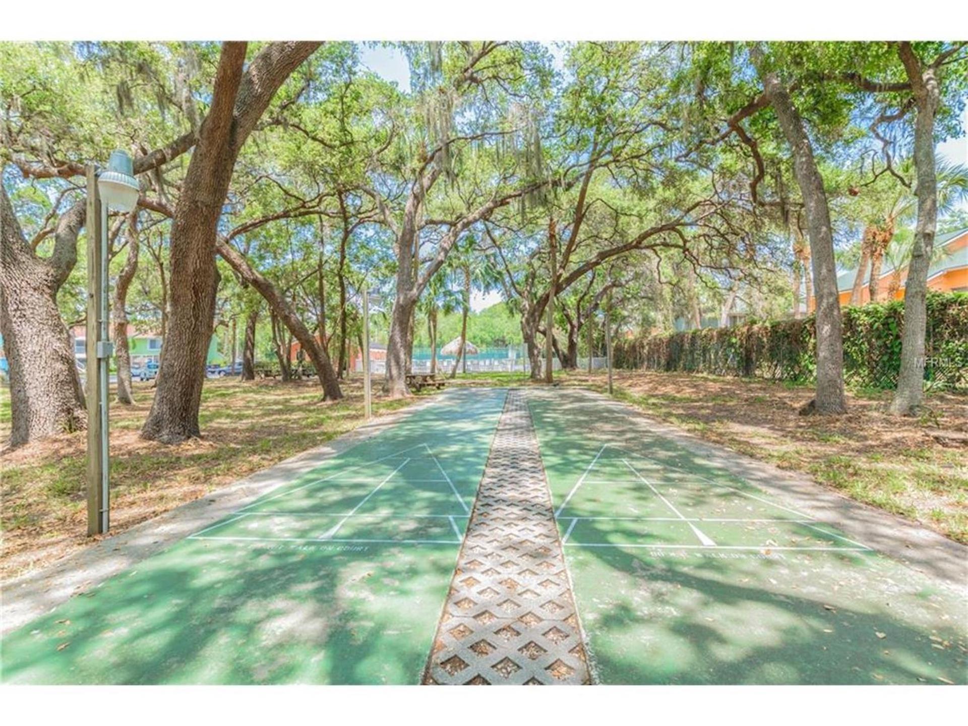 Affordable Two Bedroom Tropical Condo - Private Beach, Pools, Hot Tub St. Petersburg Extérieur photo